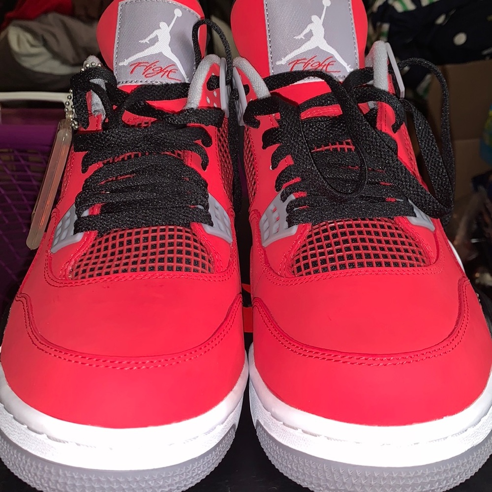 Jordan 4 Retro